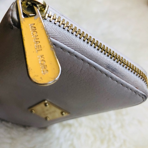 Michael Kors White leather handbag with wallet - Picture 12 of 14